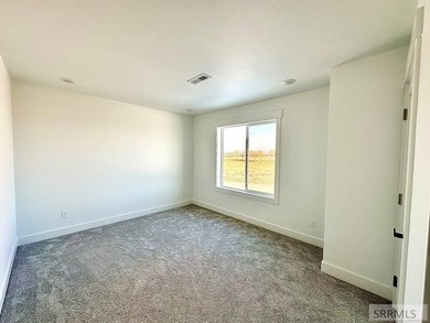 Welcome or luxury living in the Waterstone Subdivision! This 4 - photo 27