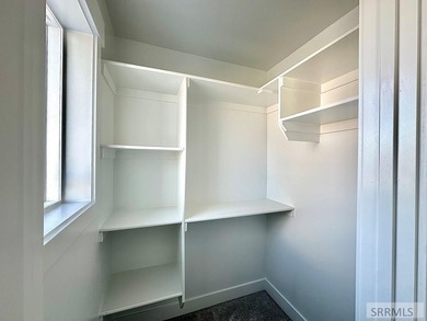 Welcome or luxury living in the Waterstone Subdivision! This 4 - photo 28