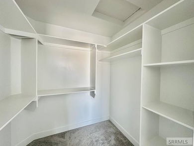 Welcome or luxury living in the Waterstone Subdivision! This 4 - photo 30