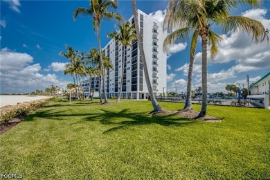 Escape to paradise in this stunning direct beachfront condo - photo 34