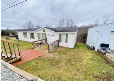 Willisburg Lake Home For Sale in Willisburg Kentucky