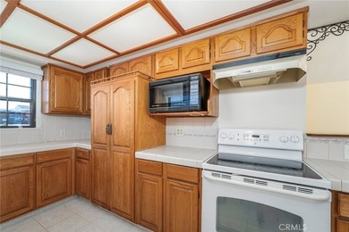 Welcome to 5209 Sepulveda Blvd, a charming 3-bedroom, 2-bath - photo 20