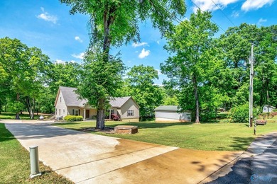 Welcome to this beautifully maintained 3 bedroom/3 and 1/2 bath - photo 6