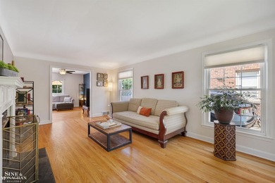 ***NEW PRICE! OPEN SATURDAY JULY 25, 1-3PM*** An open floor plan - photo 6