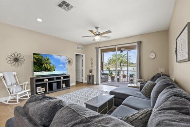 Stunning CBS waterfront home with breathtaking views and endless - photo 7