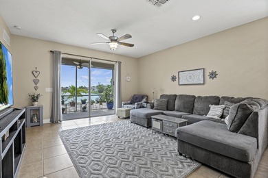 Stunning CBS waterfront home with breathtaking views and endless - photo 8