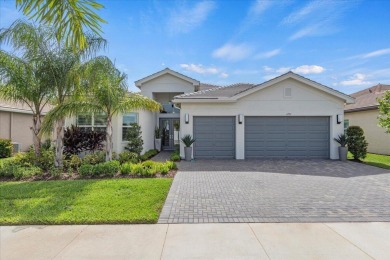 (private lake, pond, creek) Home For Sale in Port Saint Lucie Florida