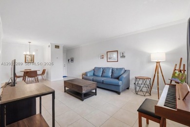 Welcome to Village at Harbor Beach, perfectly located in one of - photo 2