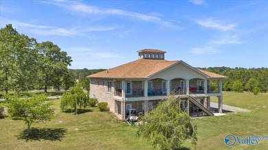 Stunning Custom-Built Home on Lookout Mountain with Breathtaking - photo 5