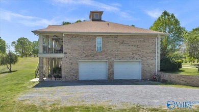 Stunning Custom-Built Home on Lookout Mountain with Breathtaking - photo 6