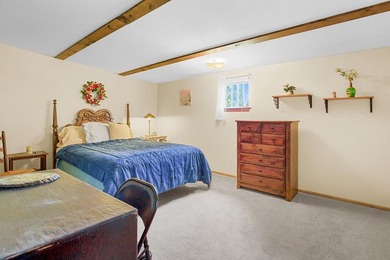Classic 2BR/1BA mountain cabin on a peaceful 0.31-acre lot - photo 10