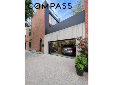 Are you looking for classic townhouse character combined with - photo 15