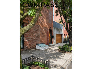 Are you looking for classic townhouse character combined with - photo 17
