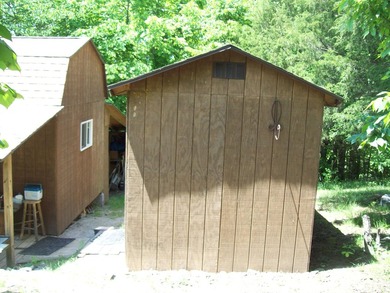 1.28-Ac. Lot, (Log Siding) House, 3-Bedrooms, 2 1/2 Bath, Living - photo 26