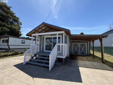 Escape to comfort and adventure in this charming 1-bedroom - photo 1