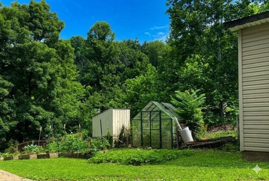Additional listing photo 1