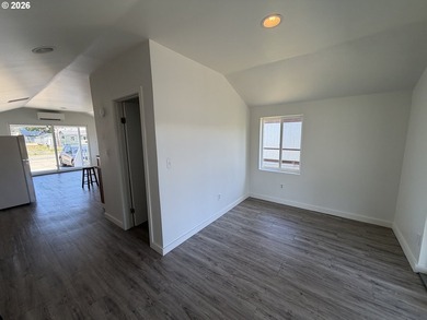 Escape to comfort and adventure in this charming 1-bedroom - photo 10