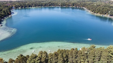 Dream location on the Waupaca Chain O' Lakes! Renovated Wingspan - photo 9