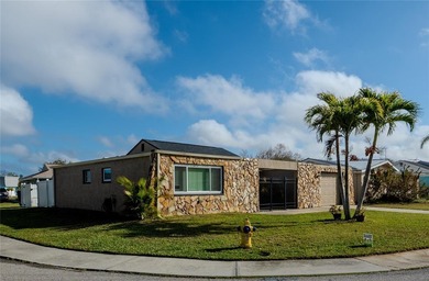 Welcome home to this beautifully maintained 2-bedroom - photo 3