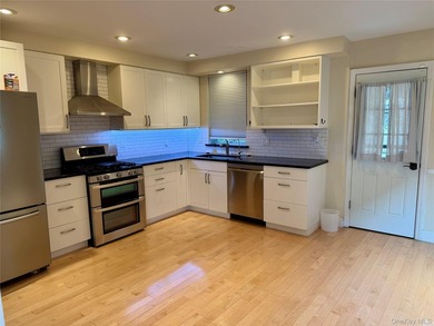Prime North Flushing Location! This renovated and - photo 5