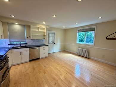 Prime North Flushing Location! This renovated and - photo 6