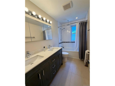 Prime North Flushing Location! This renovated and - photo 8