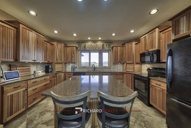This one-of-a-kind property offers incredible privacy and views - photo 13
