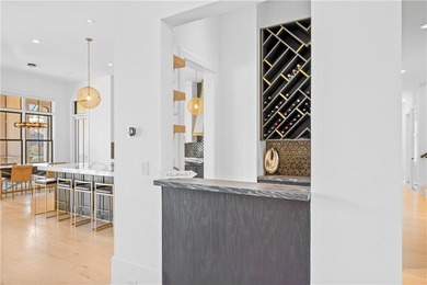 Exquisitely appointed home located in Milton's most sought-after - photo 14