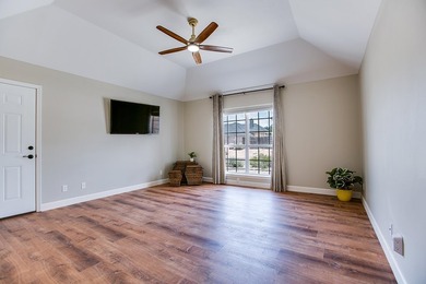 Welcome to this beautifully updated 3-bedroom, 2-bath home in - photo 18