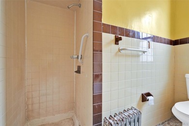 Welcome to 1188 Grant Avenue, a spacious two-family property - photo 25