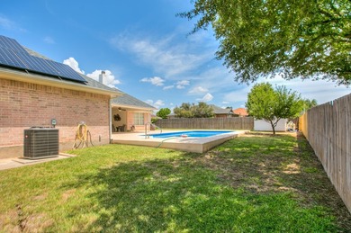 Welcome to this beautifully updated 3-bedroom, 2-bath home in - photo 32