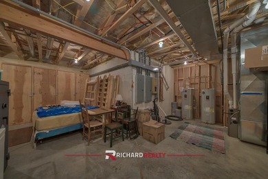 This one-of-a-kind property offers incredible privacy and views - photo 33