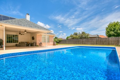 Welcome to this beautifully updated 3-bedroom, 2-bath home in - photo 36