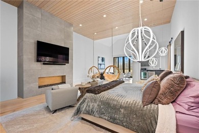 Exquisitely appointed home located in Milton's most sought-after - photo 42
