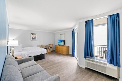 Paradise Resort is one of the premier oceanfront resorts in - photo 4