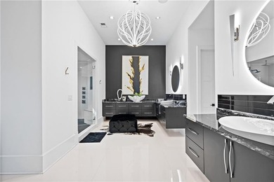 Exquisitely appointed home located in Milton's most sought-after - photo 46