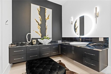 Exquisitely appointed home located in Milton's most sought-after - photo 47