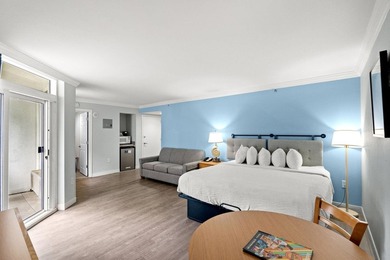 Paradise Resort is one of the premier oceanfront resorts in - photo 8
