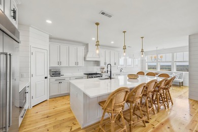 Welcome to luxury coastal living at its finest in The Peninsula - photo 9
