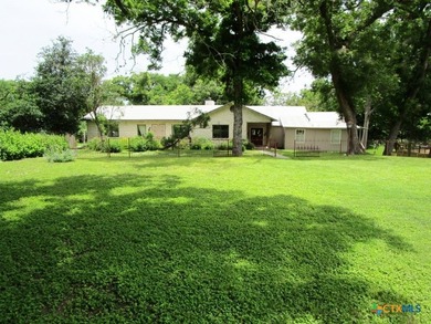 For Sale - The River House 246 e. Lincoln New Braunfels, Tx - photo 1