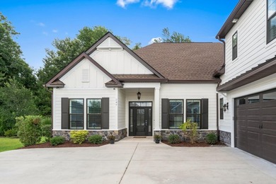 Welcome to this exceptional 4-bedroom, 3.5-bathroom home - photo 5