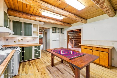 Bordered on two sides by conservation properties which in turn - photo 11