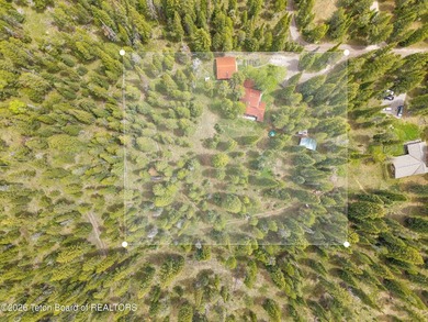 Bordered on two sides by conservation properties which in turn - photo 35