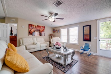 Spacious 4-Bedroom, 3-Bath Home on Expansive Lot with Fruit - photo 4