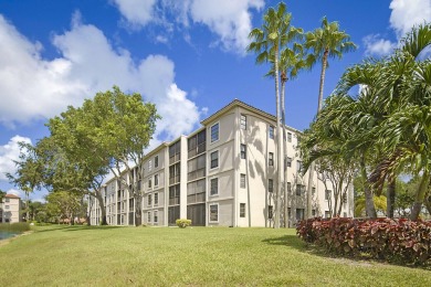 Lake Condo For Sale in Delray Beach, Florida