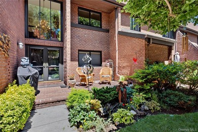 Discover luxury living at 20 Fox Ridge, a highly sought after - photo 2