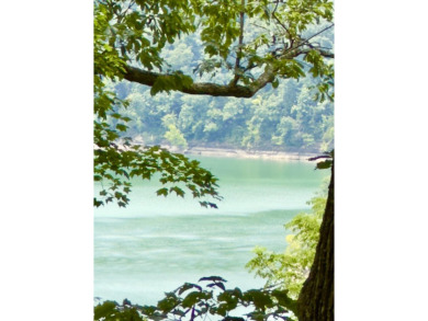 Lake Home Sale Pending in Monticello, Kentucky