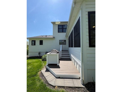 This spectacular 5-bedroom, 3.5-bath home has been completely - photo 6