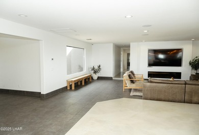 7,400+ Square Foot Garage!! Introducing a one-of-a-kind Luxury - photo 24