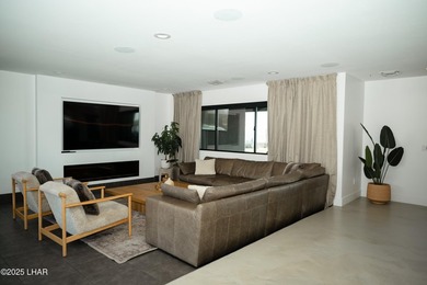 7,400+ Square Foot Garage!! Introducing a one-of-a-kind Luxury - photo 25